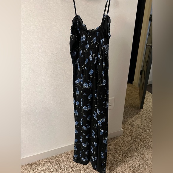 Reformation Cassandra Dress - Picture 5 of 5